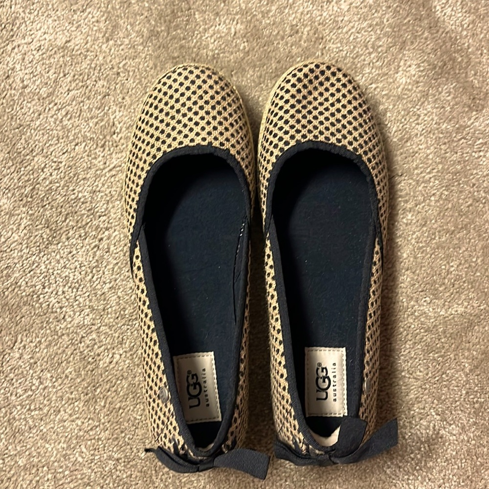 Ugg flats